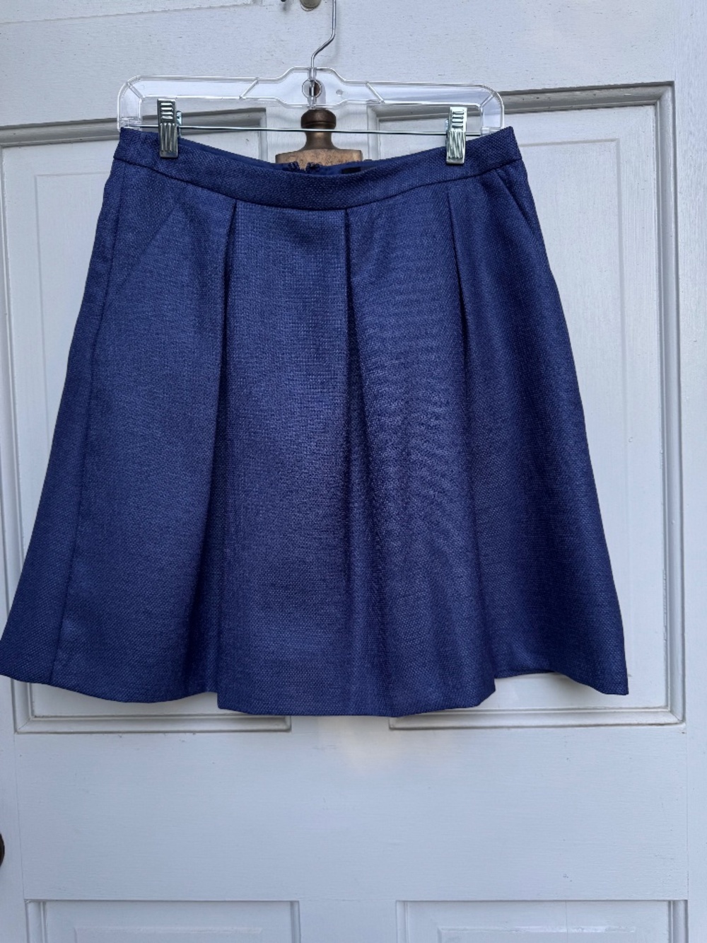 The Limited NWT Pleated A-Line Skirt Size S Blue Textured Pockets Back Zip
